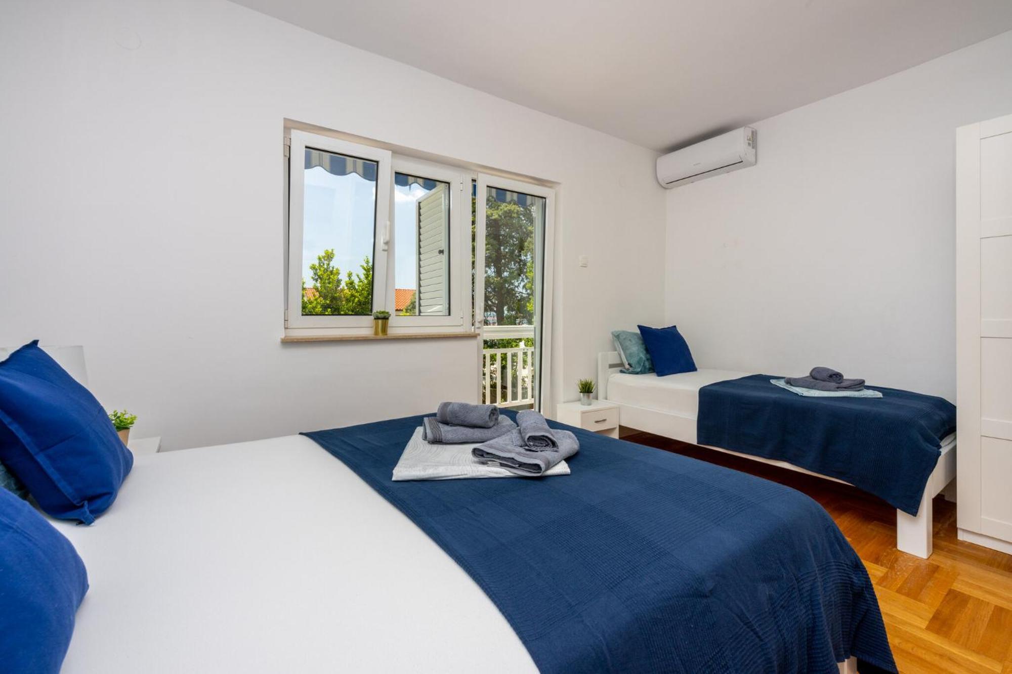 Podvezanec Apartment Dramalj Bagian luar foto
