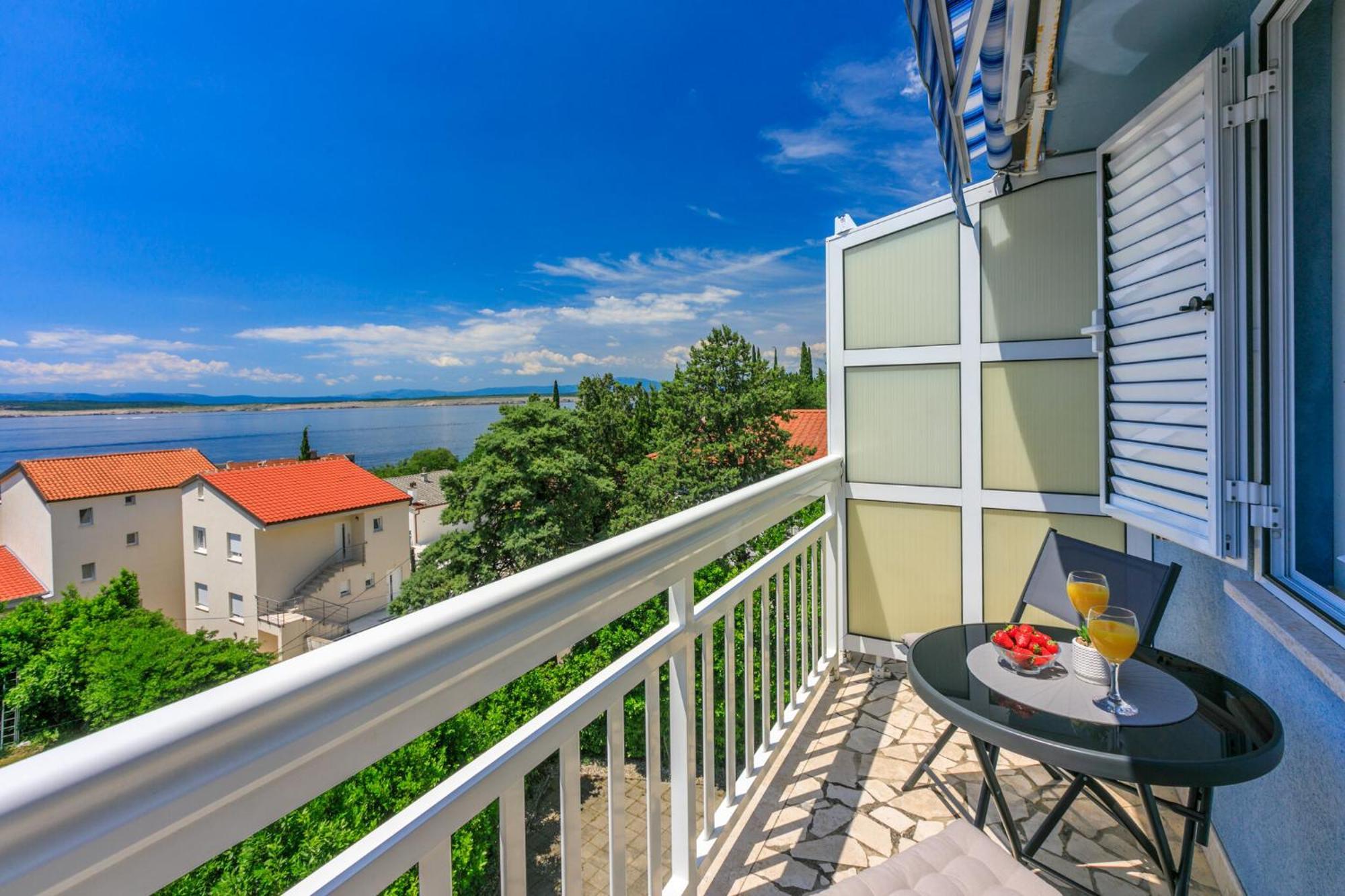 Podvezanec Apartment Dramalj Bagian luar foto