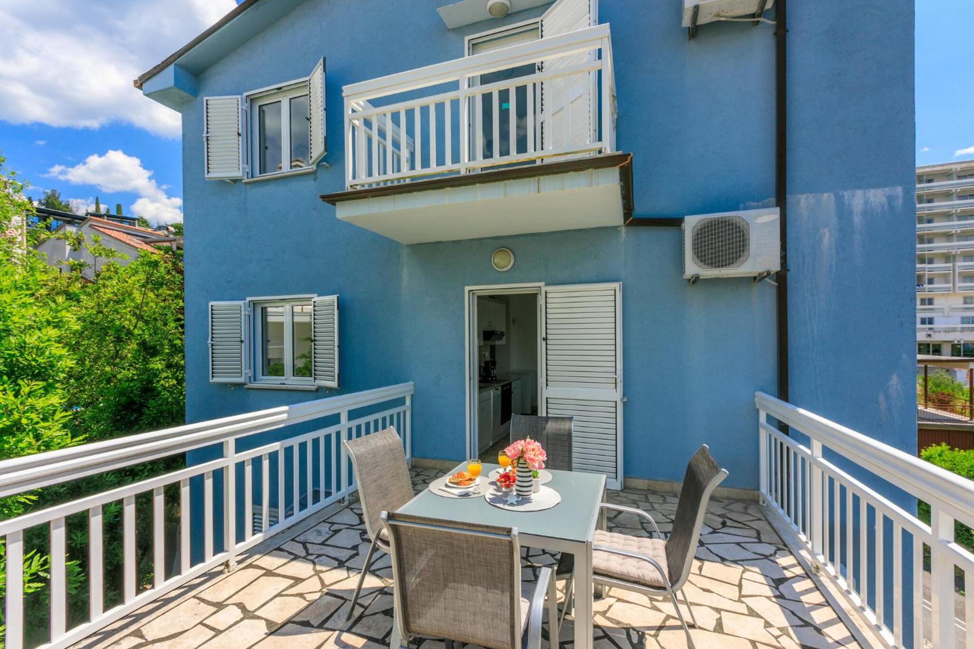 Podvezanec Apartment Dramalj Bagian luar foto