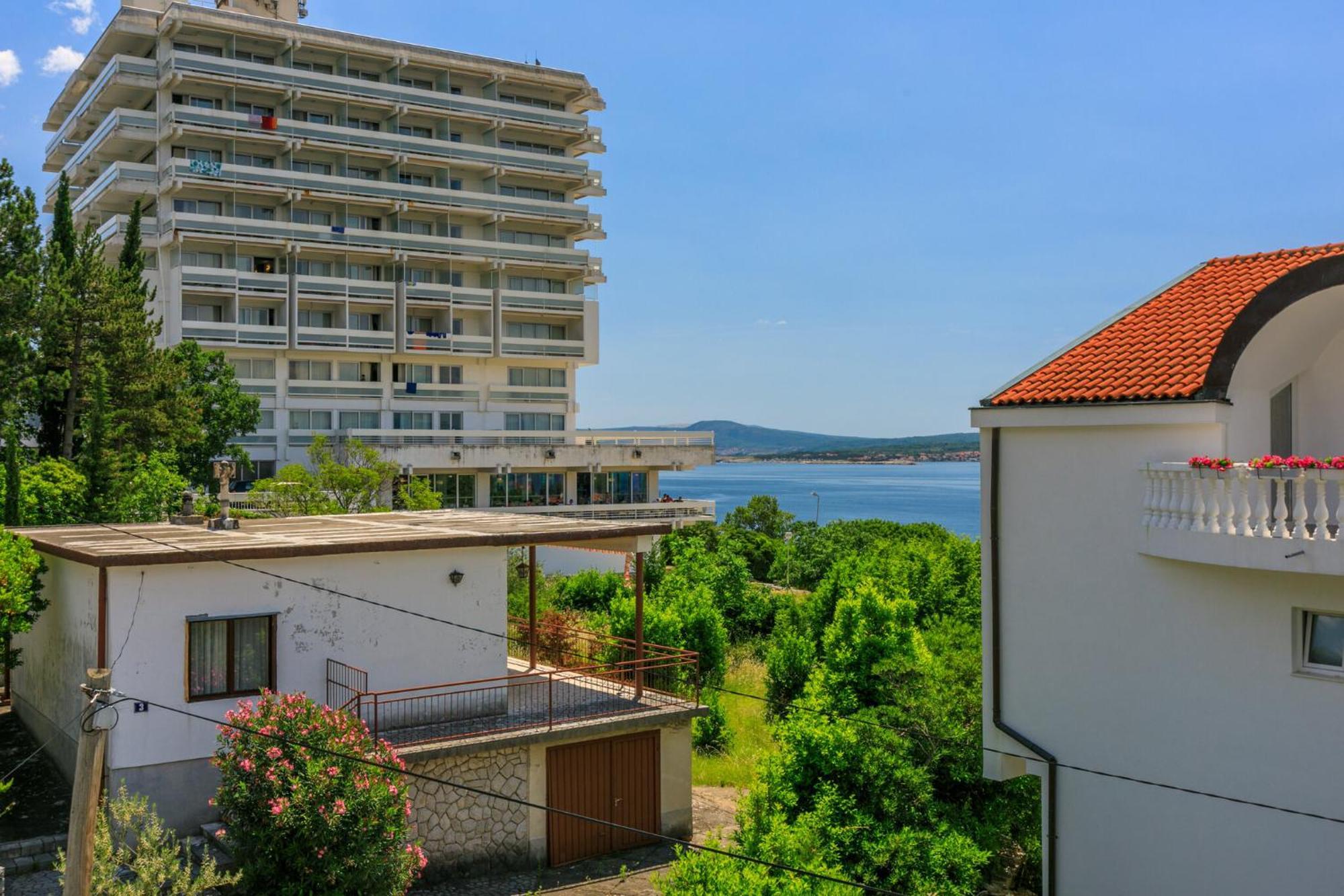 Podvezanec Apartment Dramalj Bagian luar foto